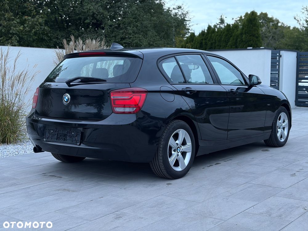 BMW Seria 1 - 32
