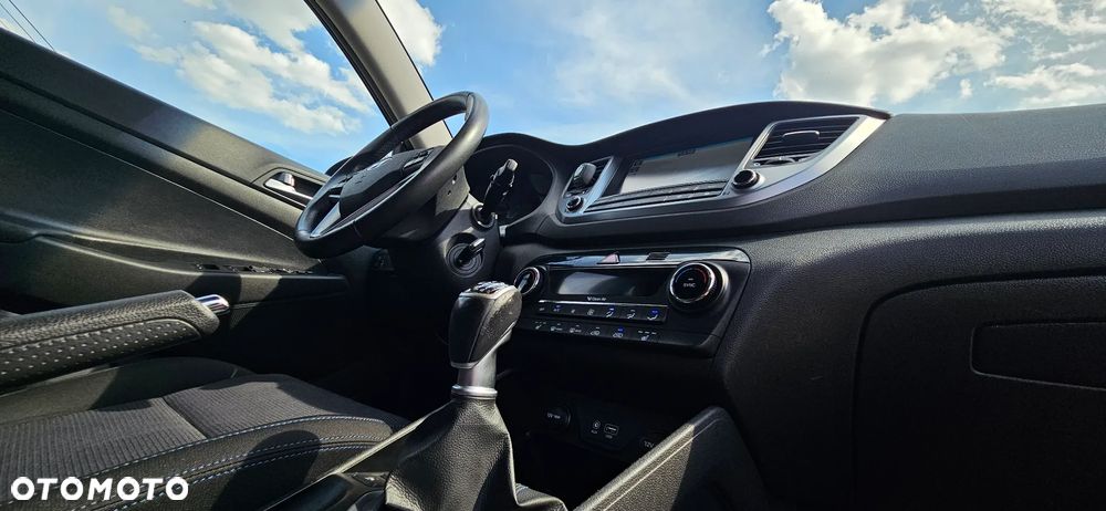 Hyundai Tucson 1.6 GDI BlueDrive Classic 2WD - 24