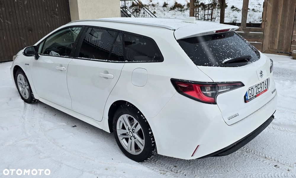 Suzuki Swace 1.8 Hybrid Premium Plus CVT - 4