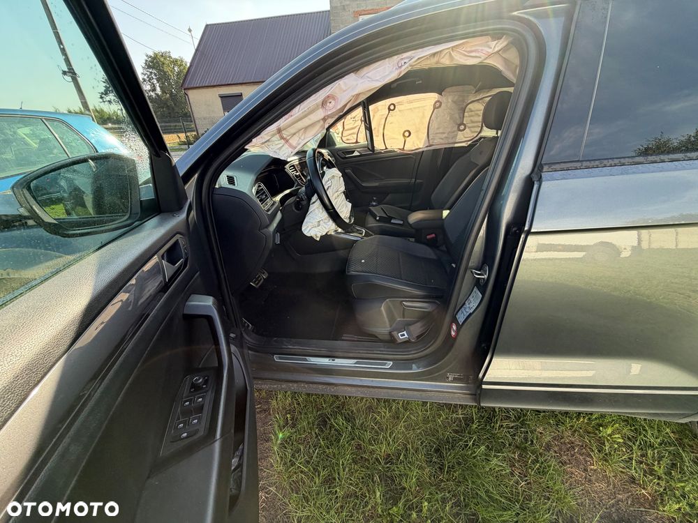 Volkswagen T-Roc 2.0 TDI SCR DSG R-Line - 12