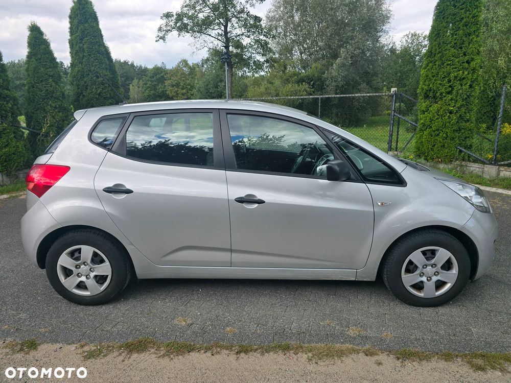 Kia Venga 1.4 L - 6