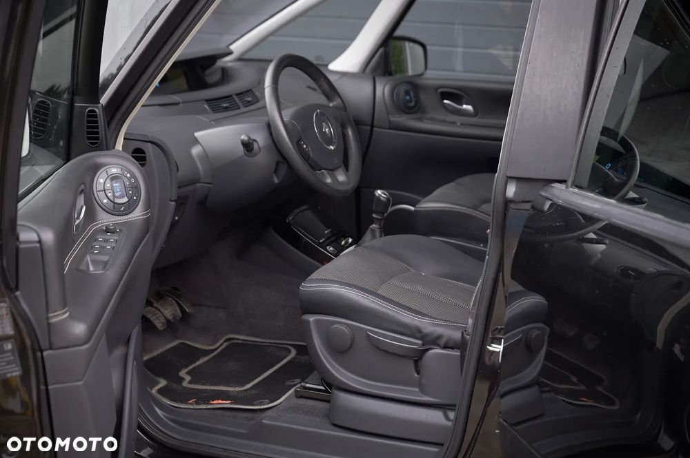 Renault Grand Espace 2.0 dCi FAP Initiale - 10