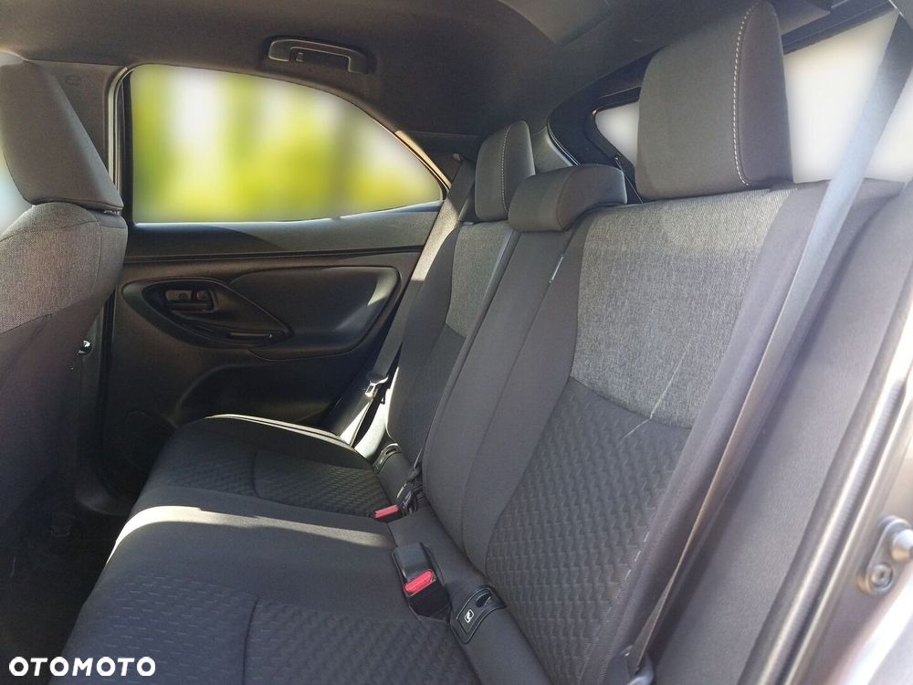 Toyota Yaris Cross Hybrid 1.5 Style - 17