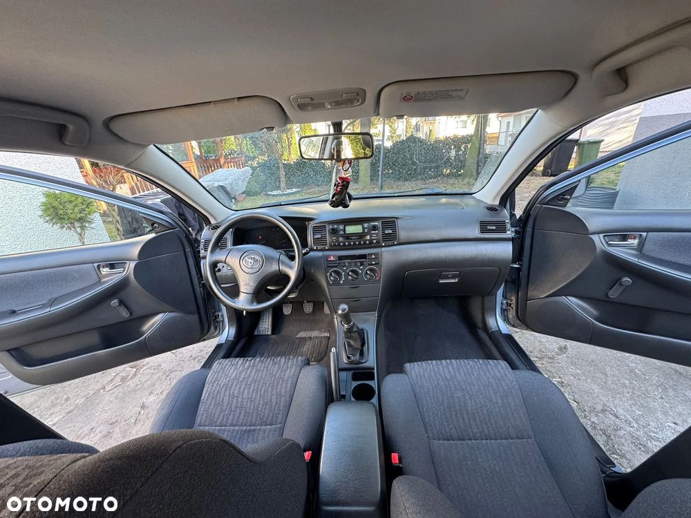 Toyota Corolla 1.4 VVT-i Base - 6