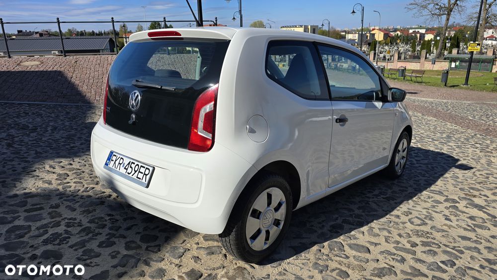 Volkswagen up! - 4
