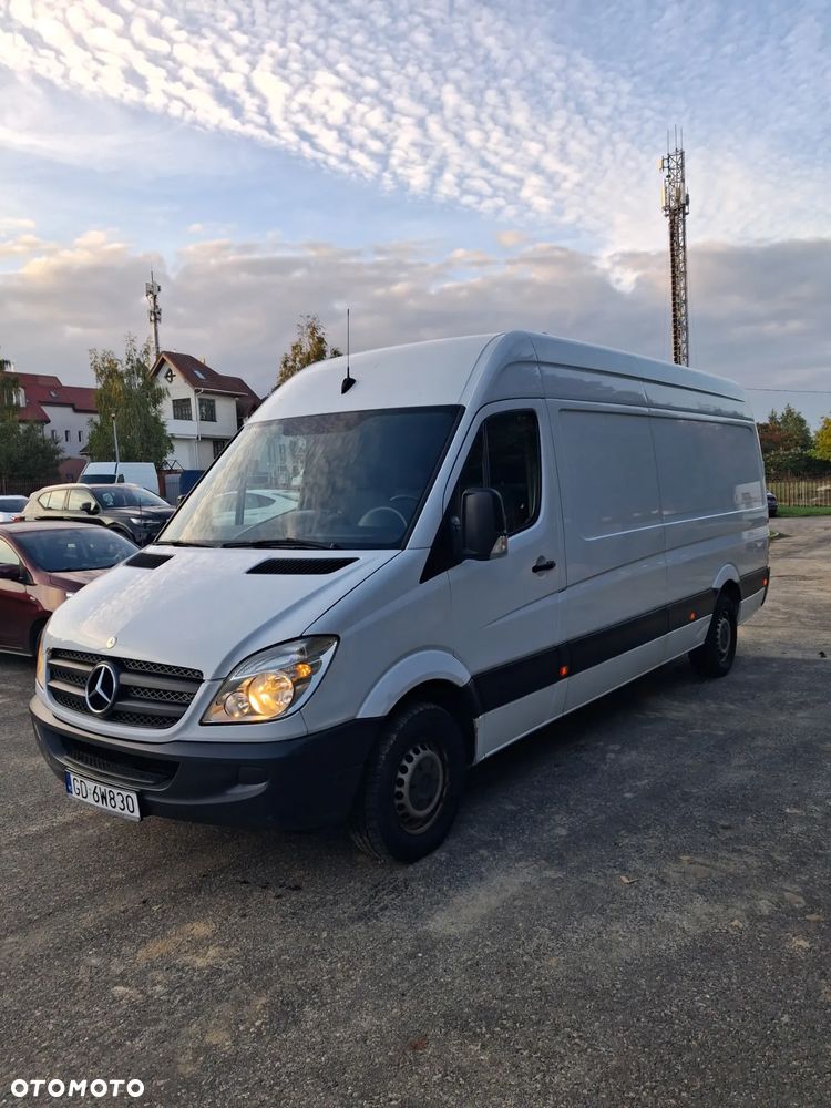 Mercedes-Benz Sprinter - 1