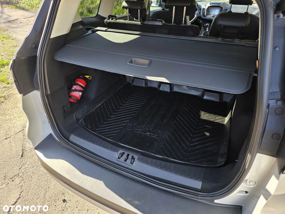 Ford Kuga - 14