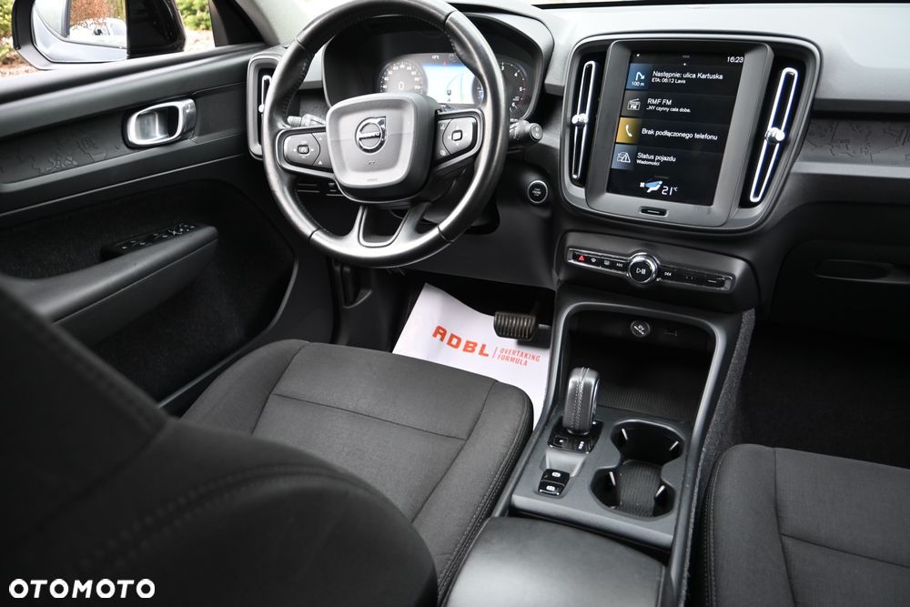 Volvo XC 40 D3 Geartronic Momentum - 19
