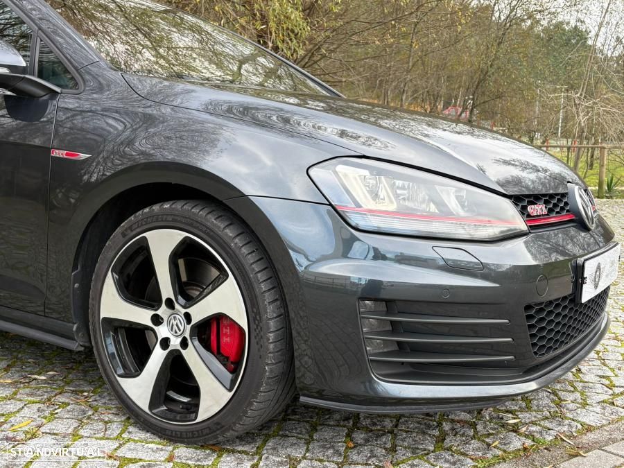 VW Golf 2.0 TSi GTi DSG Performance - 22