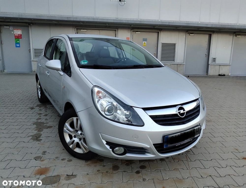 Opel Corsa 1.4 16V Cosmo - 3