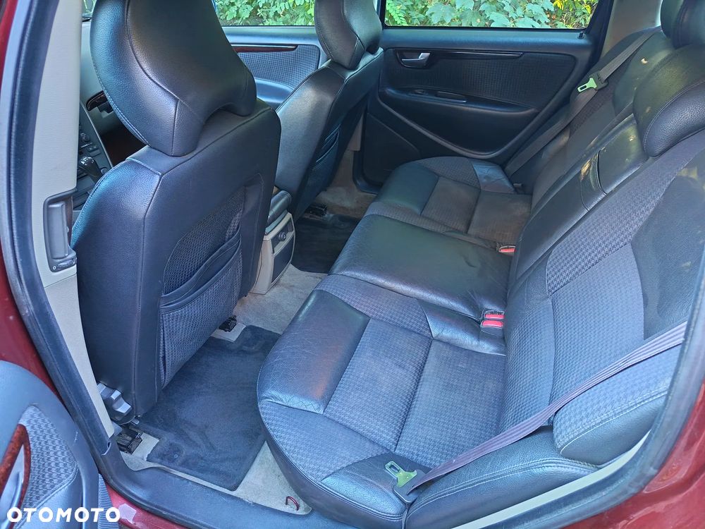 Volvo V70 2.4 - 5