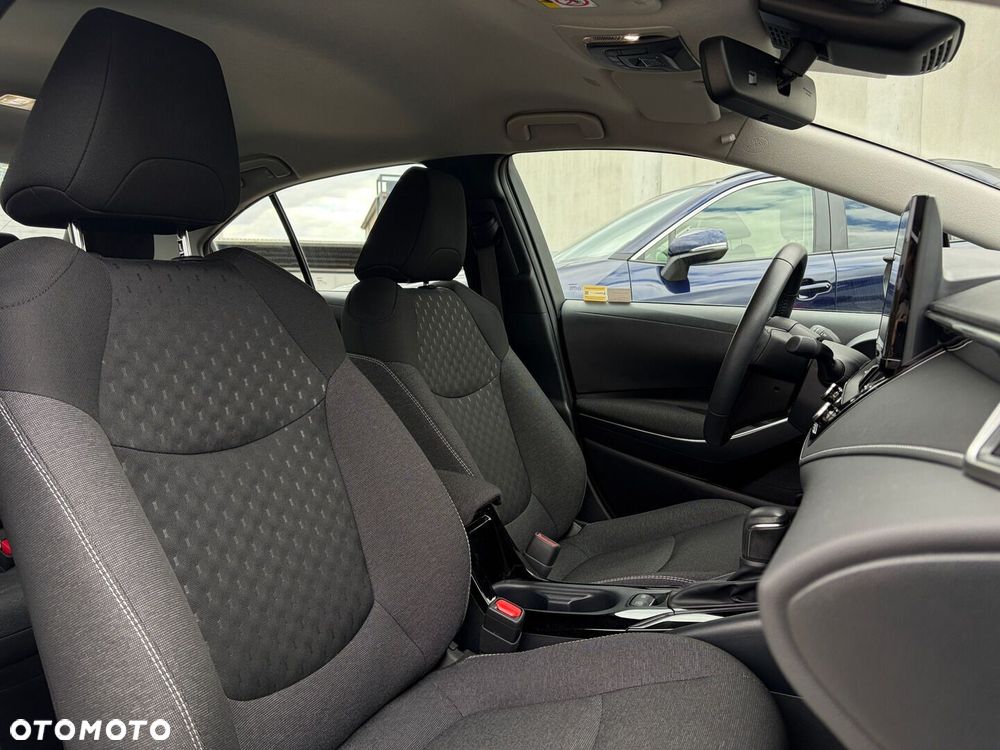 Toyota Corolla 1.8 Hybrid Comfort - 37