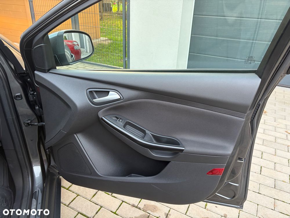 Ford Focus - 17
