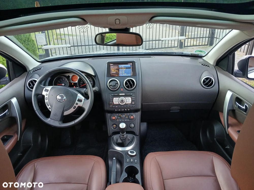 Nissan Qashqai 2.0 4x4 Tekna Pack - 23