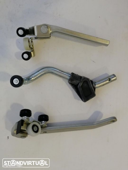 Roletes rodizio dobradiça porta lateral iveco daily 1999 a 2005(novo) - 1