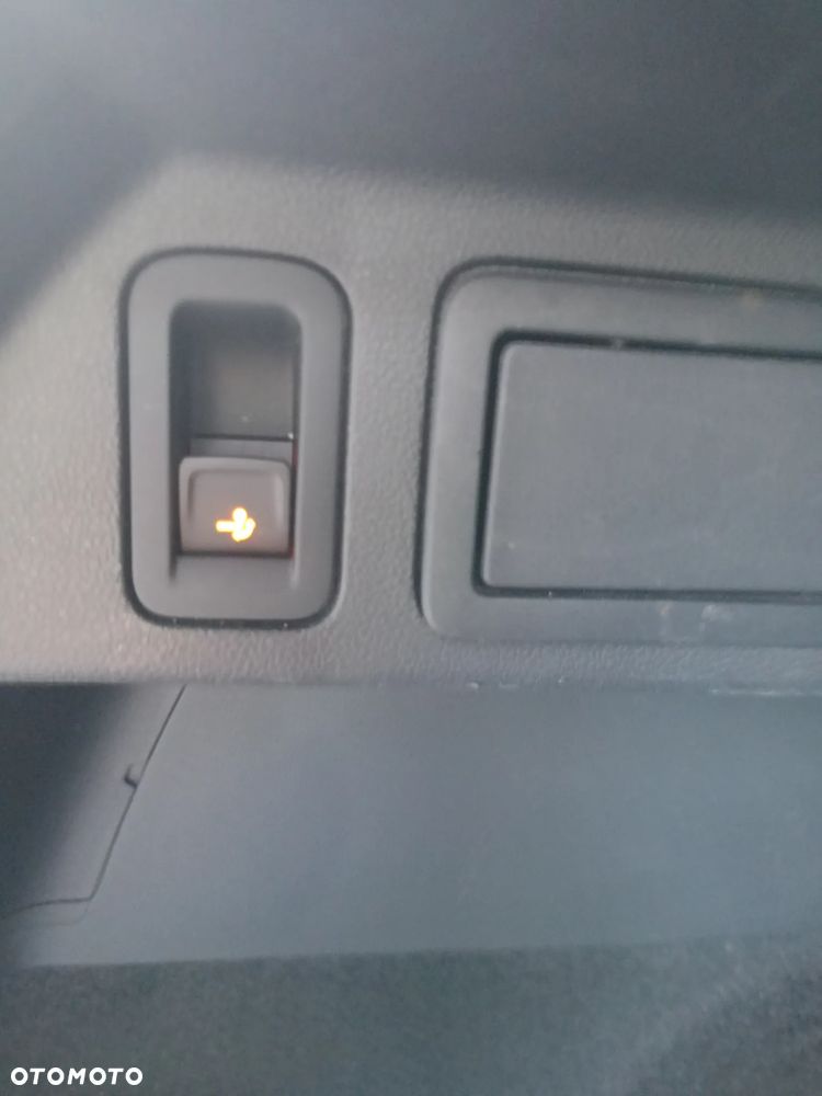 Volkswagen Tiguan 2.0 TDI SCR 4MotION DSG R-Line - 21