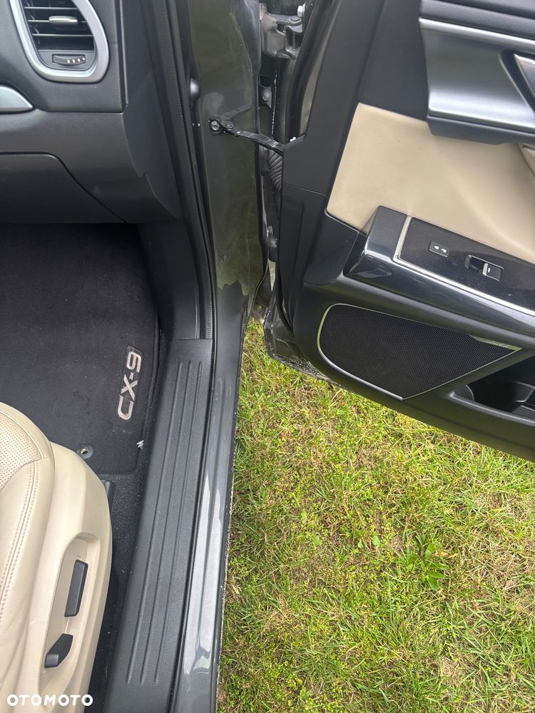 Mazda CX-9 - 15