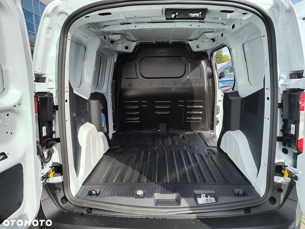 Ford Inny - 11