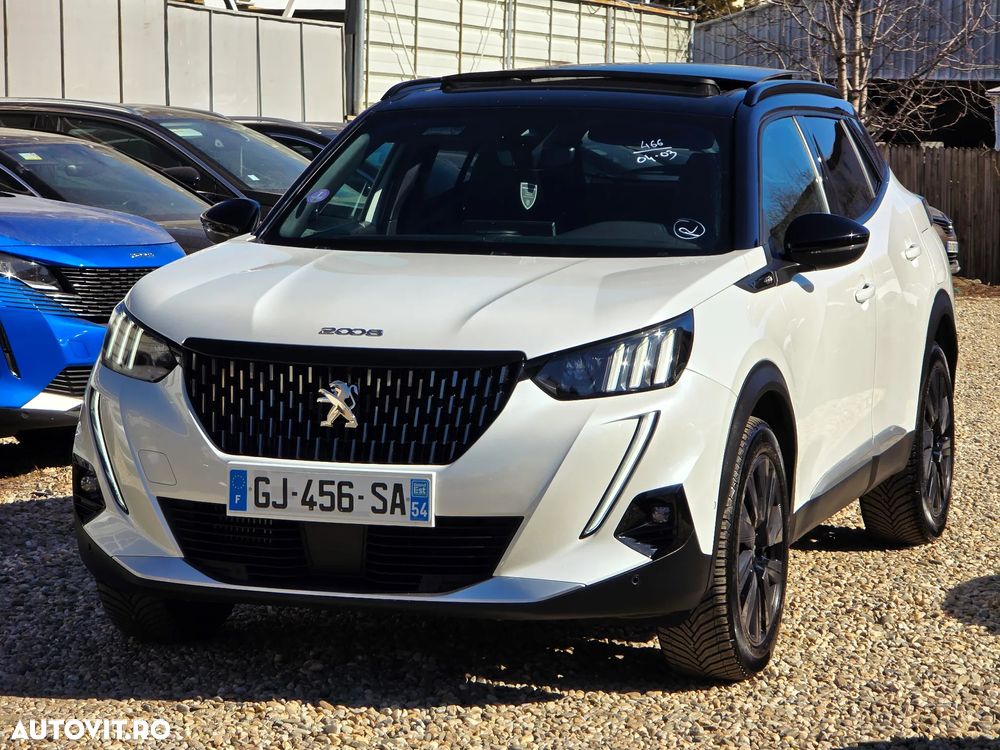 Peugeot 2008 PureTech 155 EAT8 GT - 1