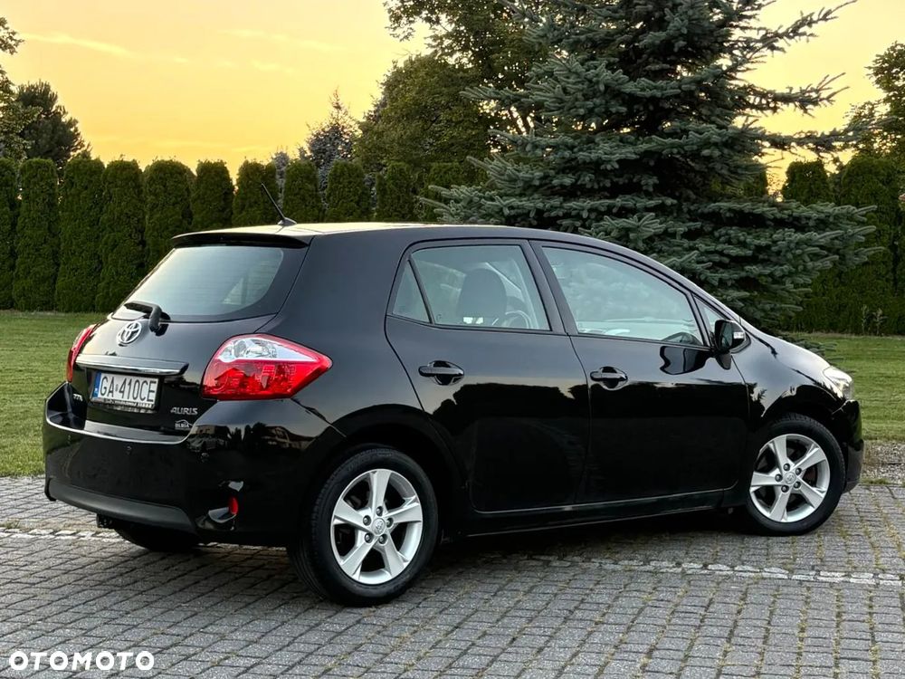 Toyota Auris 2.0 D-4D Life+ - 6