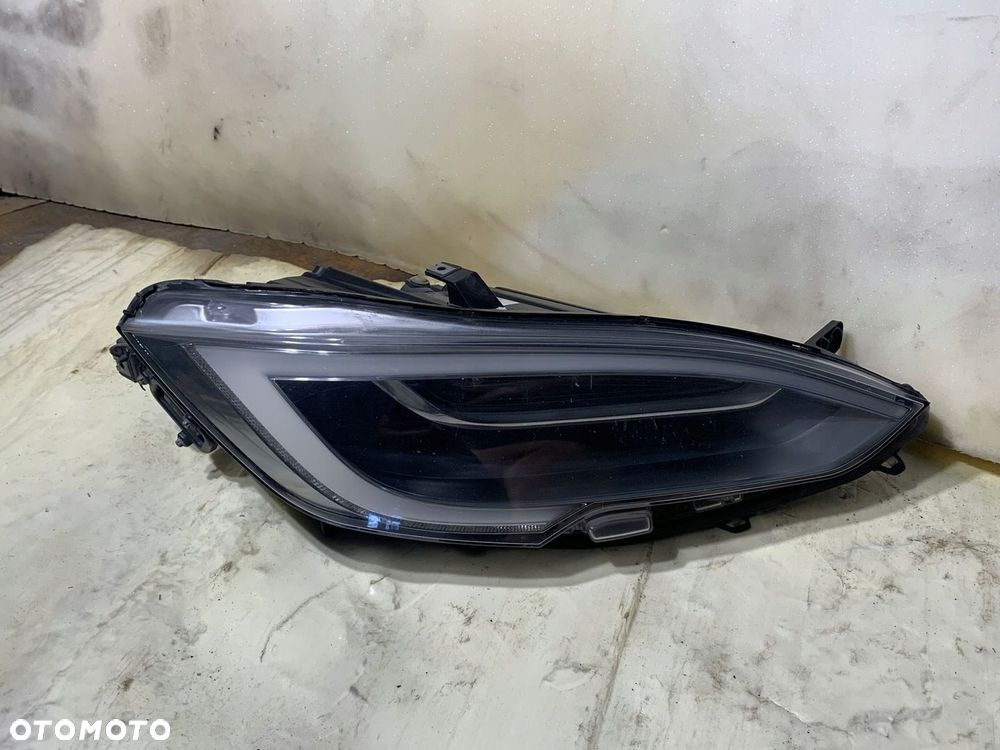 LAMPA PRAWA PRZÓD FULL LED TESLA MODEL S LIFT 2016- 105357500C - 1
