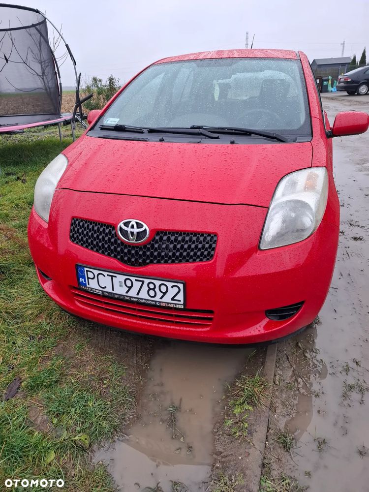 Toyota Yaris - 2