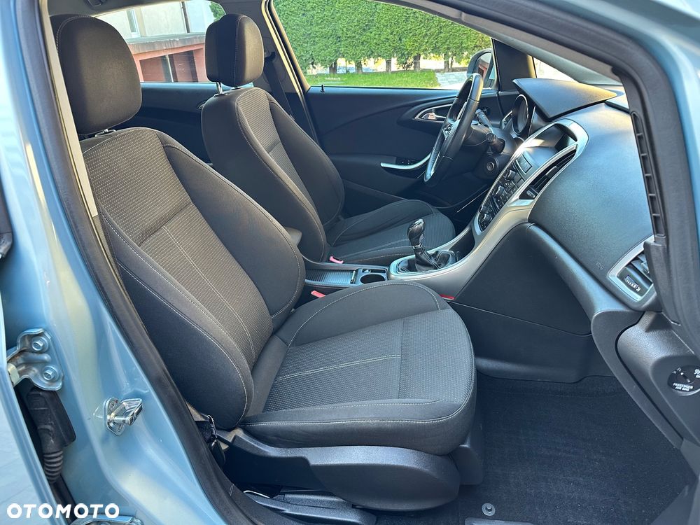 Opel Astra 1.4 T Cosmo - 21