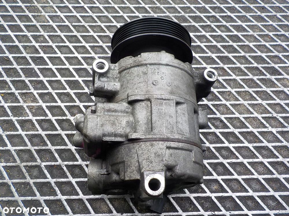 AUDI A3 II 8P 1.8 TFSI SPRĘŻARKA POMPA KLIMATYZACJI 8J0260805A - 2