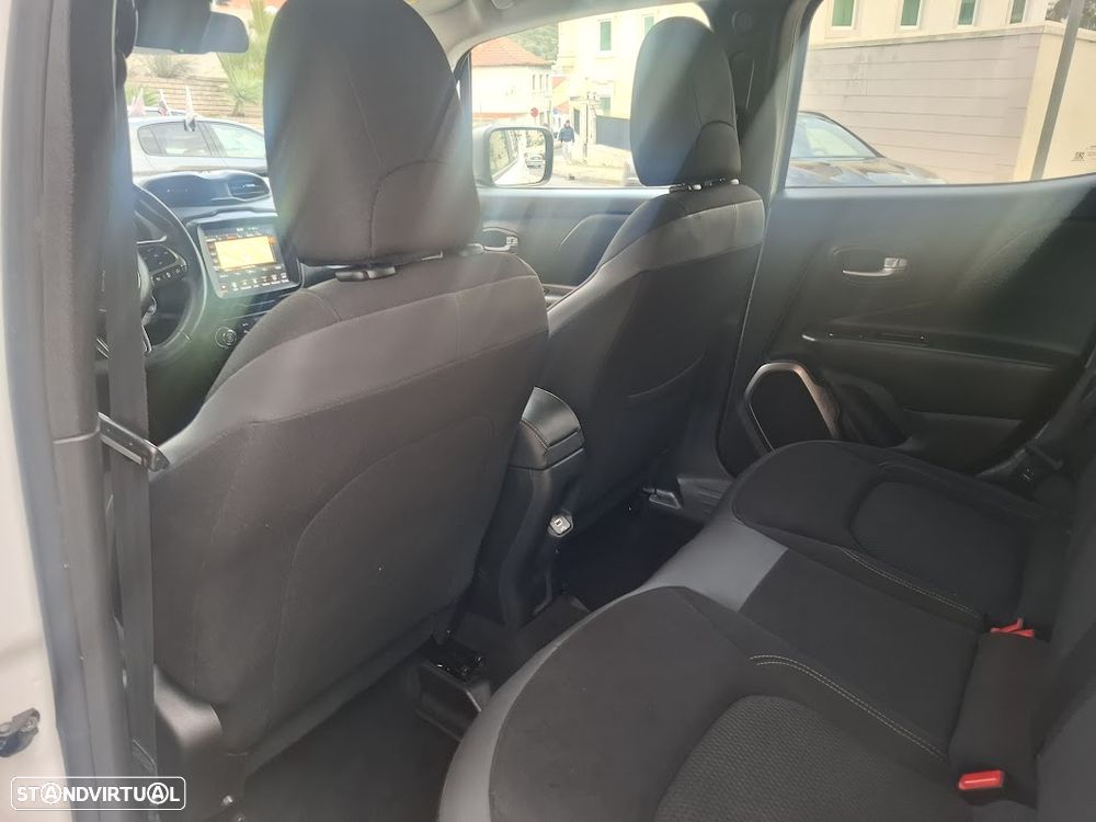 Jeep Renegade 1.6 MJD Limited - 34