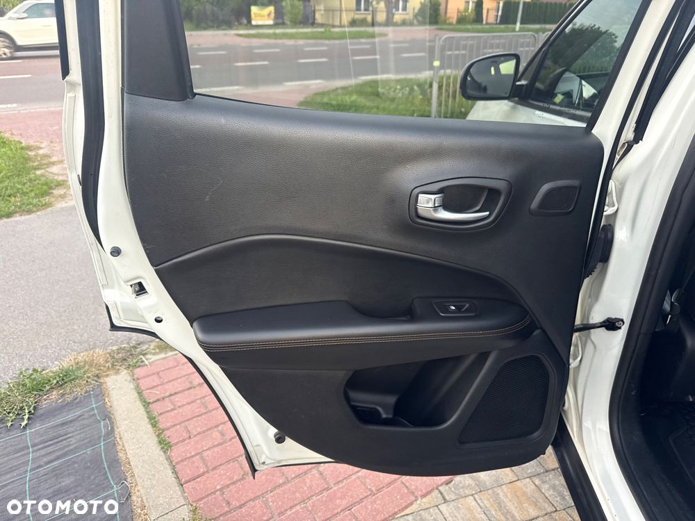 Jeep Compass 1.4 TMair Limited 4WD S&S - 25