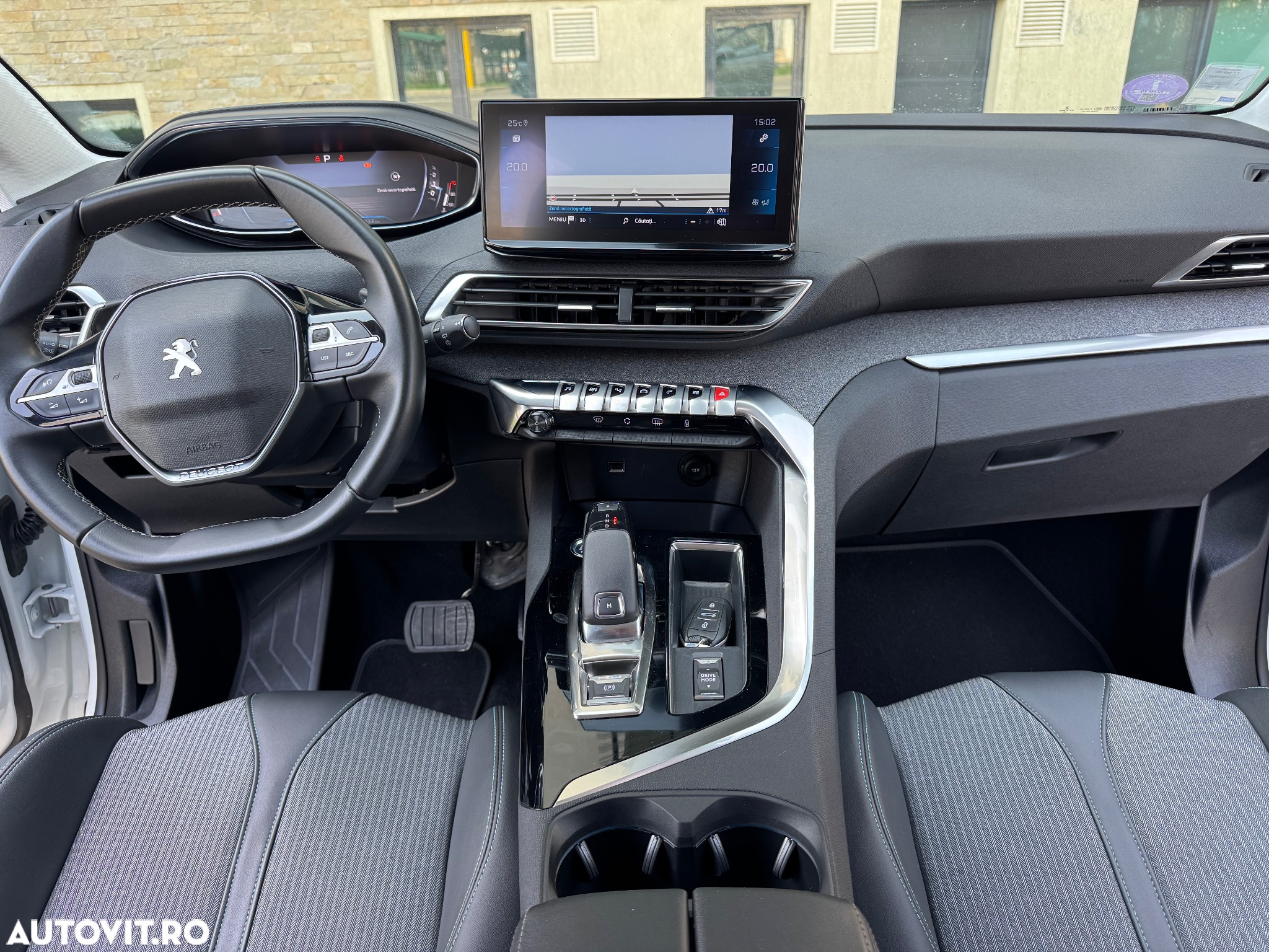 Peugeot 3008 PureTech 130 Stop & Start GPF EAT8 Active Pack - 29