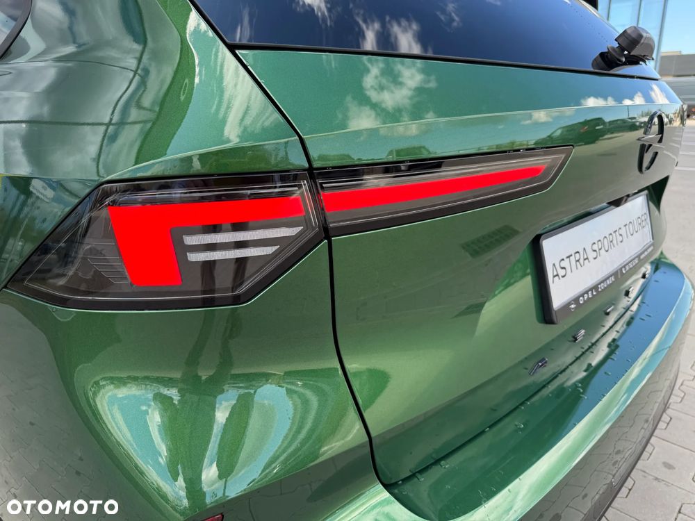 Opel Astra 1.2 T mHEV Ultimate eDTC - 11