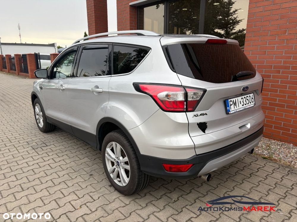 Ford Kuga 1.5 EcoBoost 2x4 Trend - 4