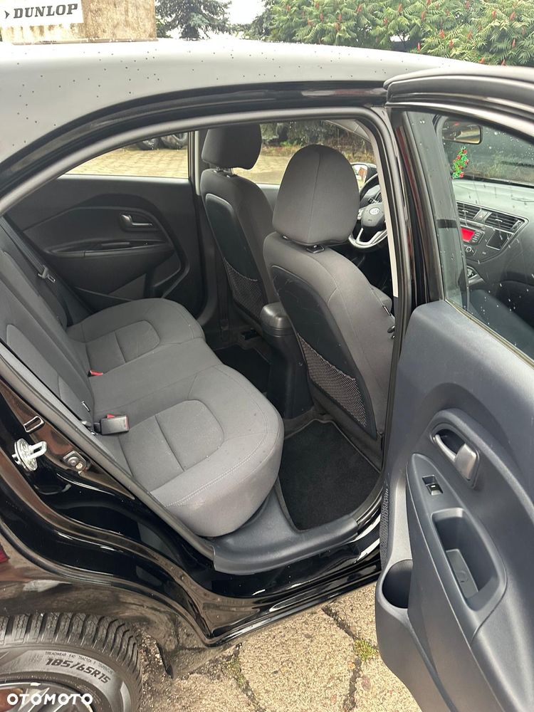 Kia Rio - 19