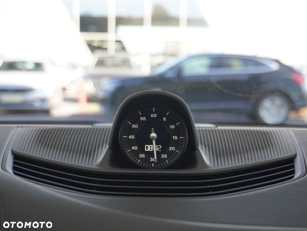 Porsche Taycan 105kWh 4S Black Edition - 28