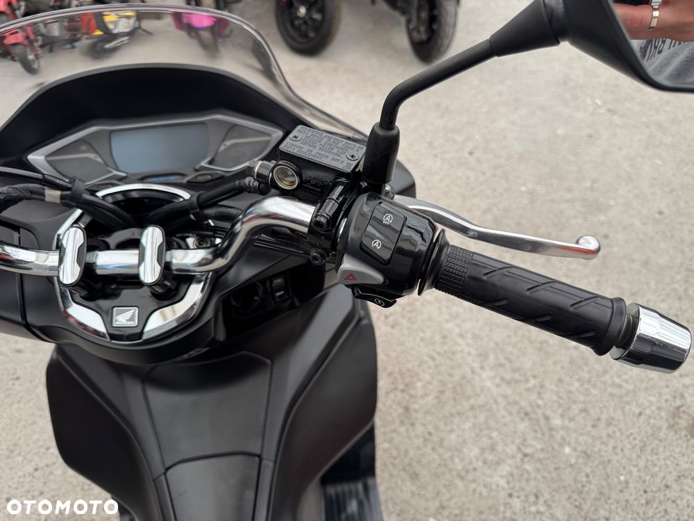 Honda PCX - 9