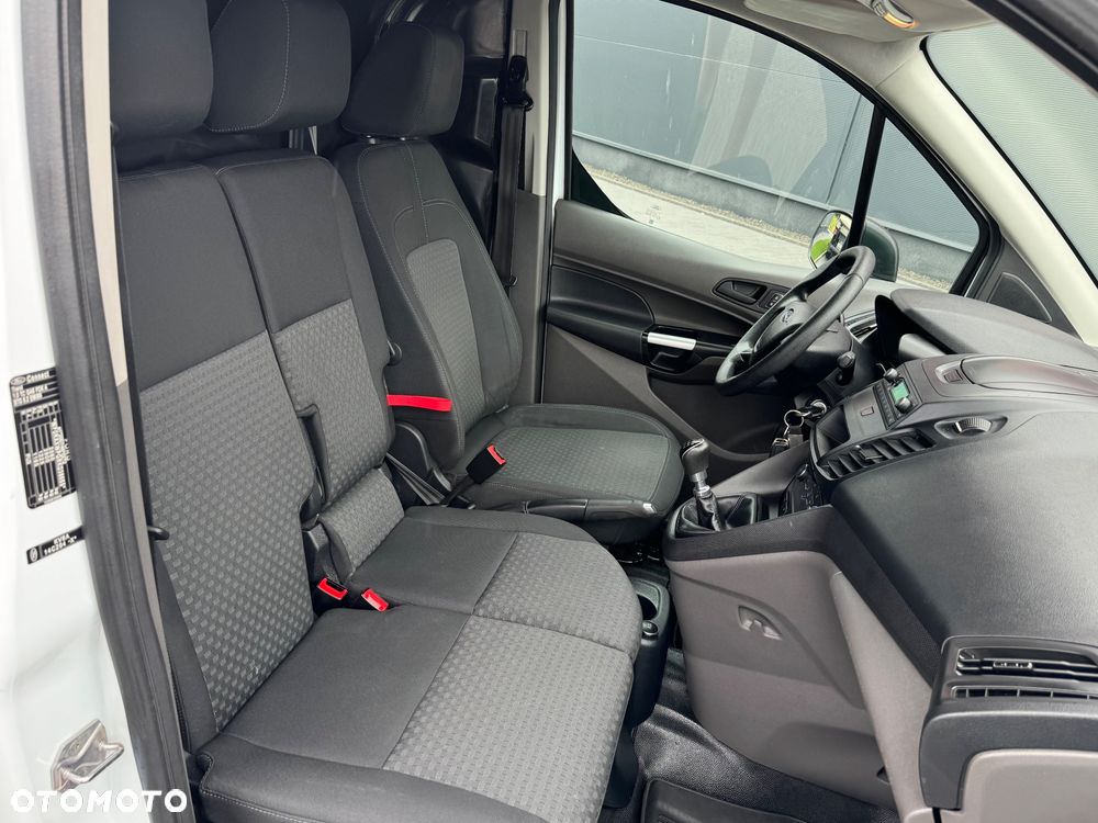 Ford Transit Connect - 8
