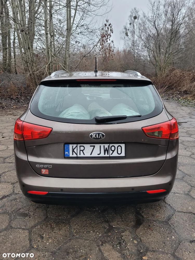 Kia Ceed 1.6 GDI L - 6