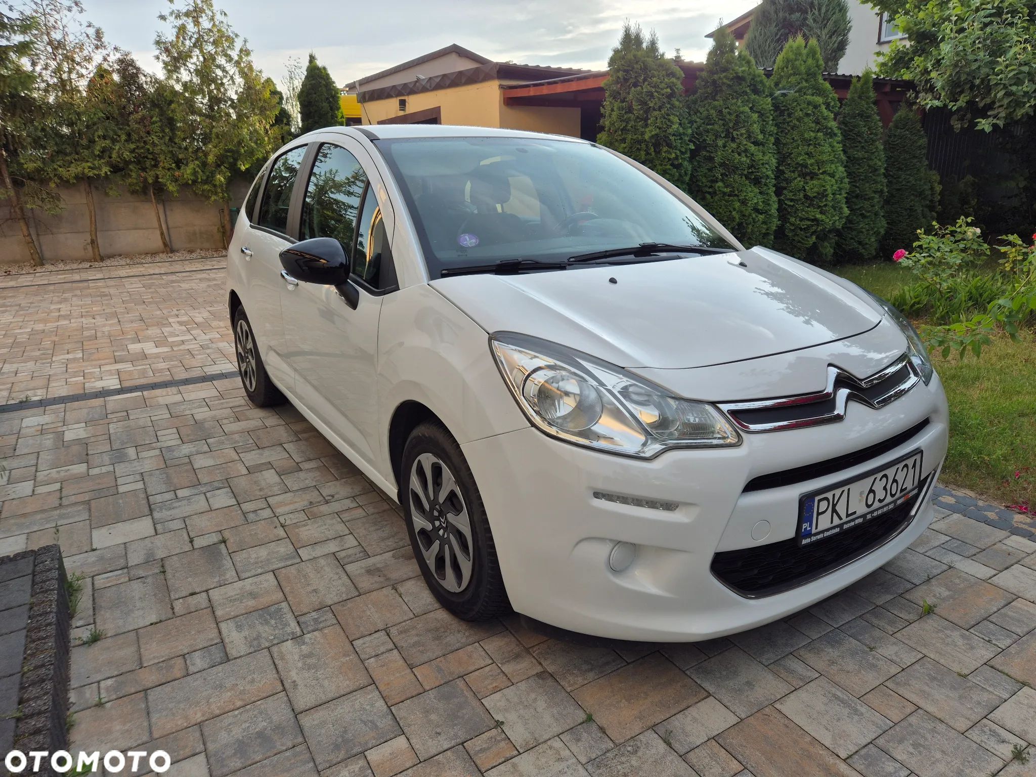 Citroën C3 1.2 PureTech Exclusive - 1