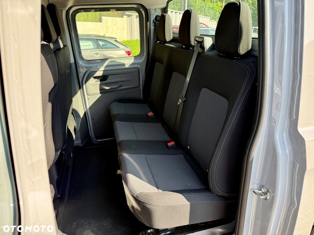 Volkswagen Transporter - 12