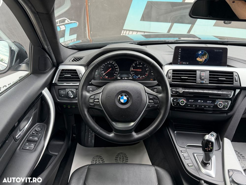 BMW Seria 3 320i Aut. Luxury Line - 10