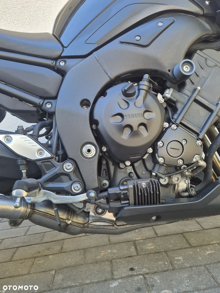 Yamaha FZ8 - 5