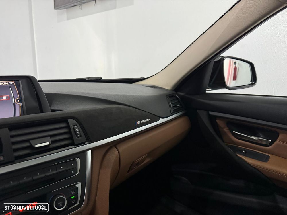 BMW 328 i Auto Pack M - 16