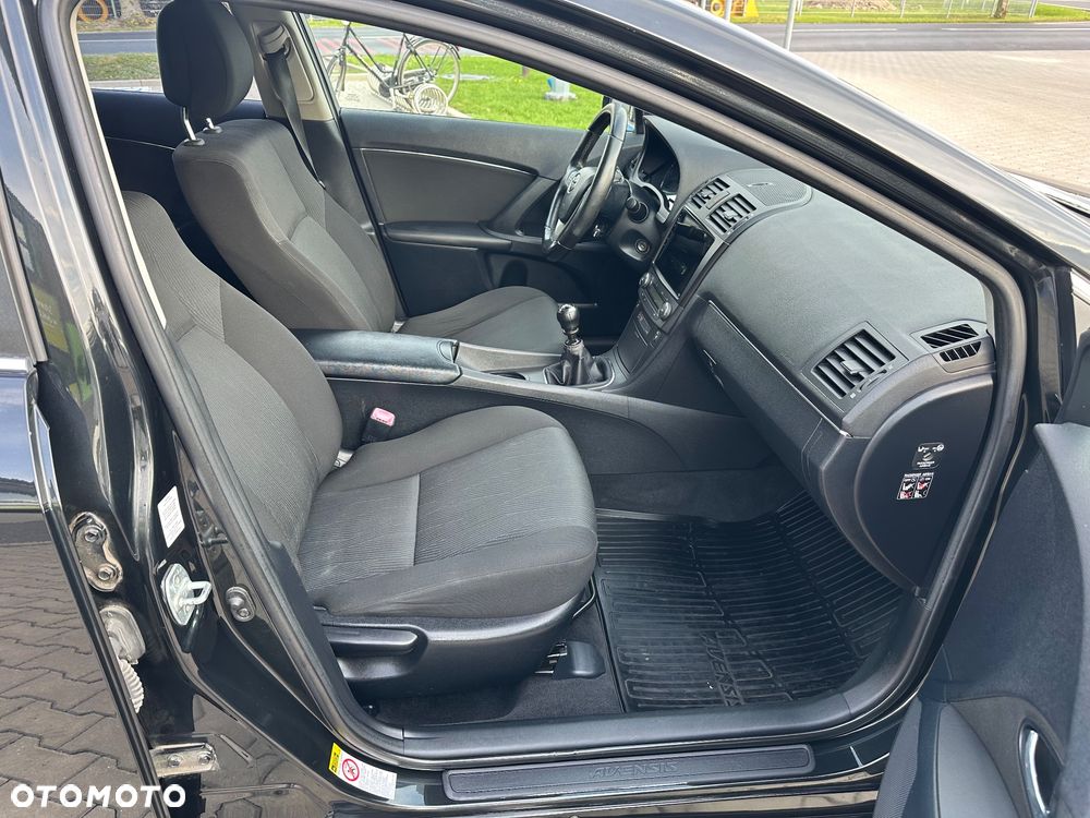 Toyota Avensis 1.6 Life - 20