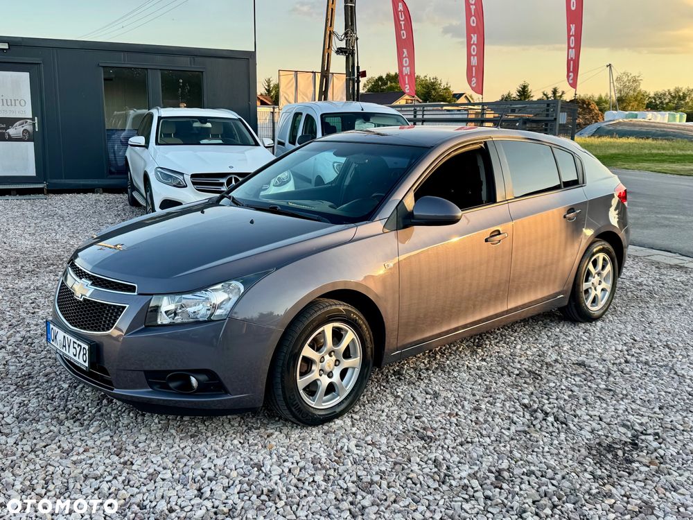 Chevrolet Cruze - 1
