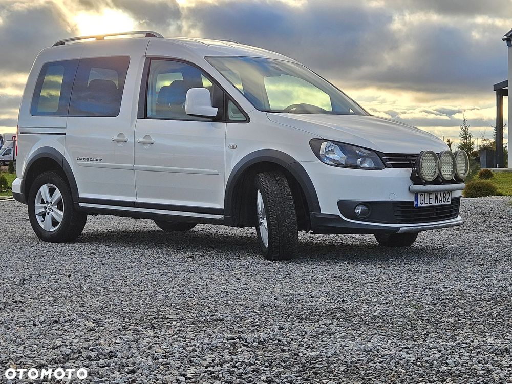 Volkswagen Caddy Cross Trendline 4Motion DSG - 14