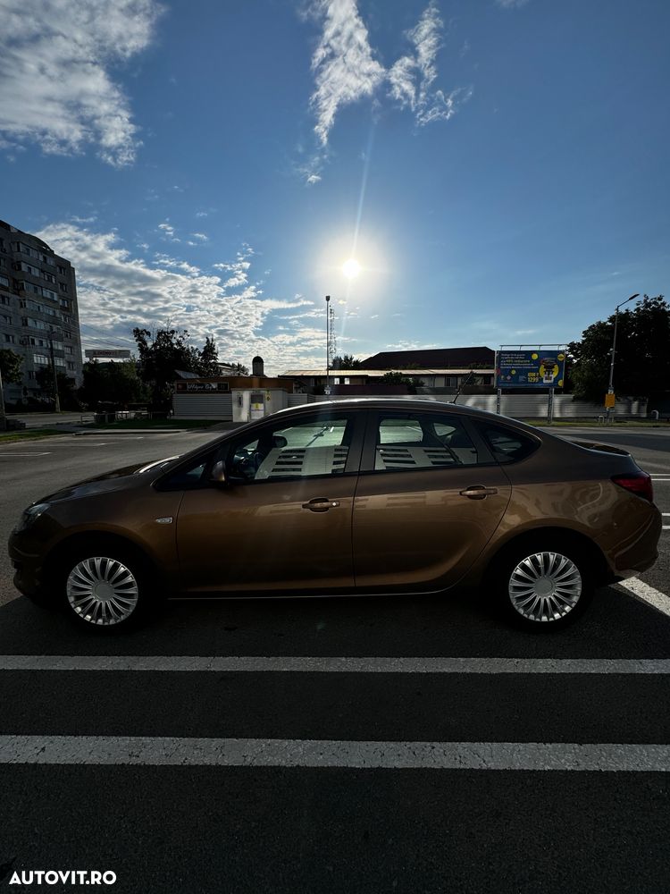 Opel Astra 1.6 - 4