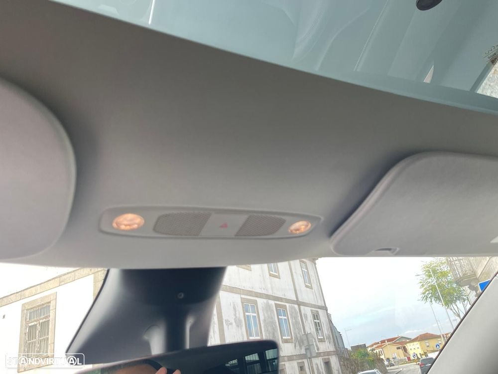 Tesla Model Y Performance Tração Integral - 14