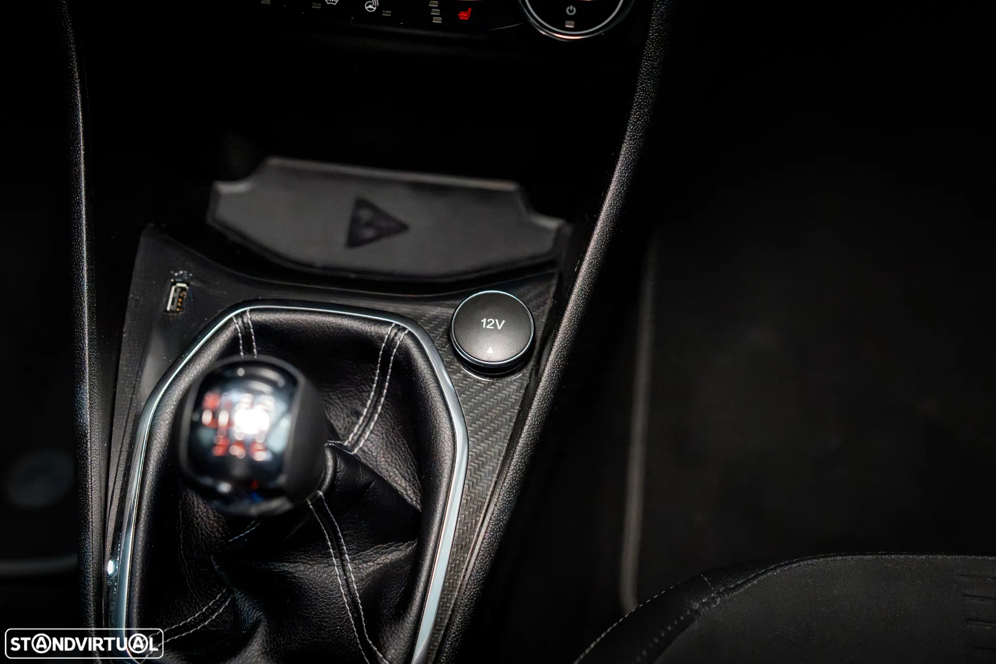 Ford Fiesta 1.5 EcoBoost S&S ST X - 38