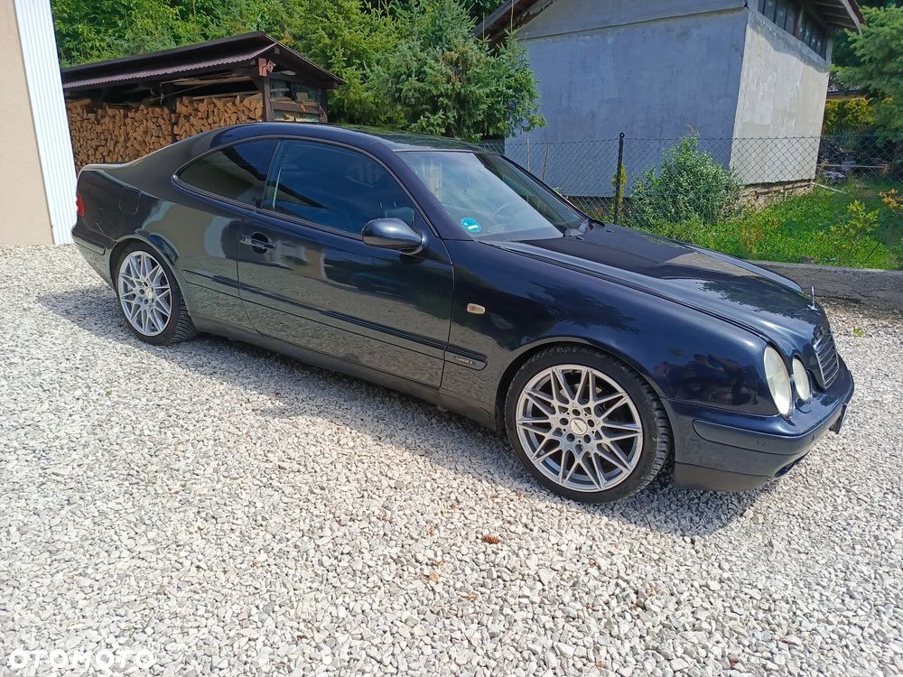 Mercedes-Benz CLK - 1